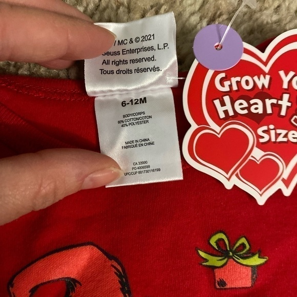 Dr. Seuss  Grinch Onesie (6-12 months) Unisex (Brand New) - Picture 3 of 5